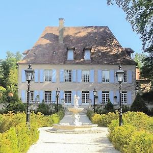 Domaine De La Barde Guest Rooms And Suites.